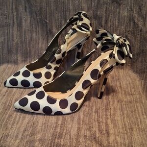 Polka Dot Pointed-Toe Slingback Heels with Bow Detail - Cream & Black